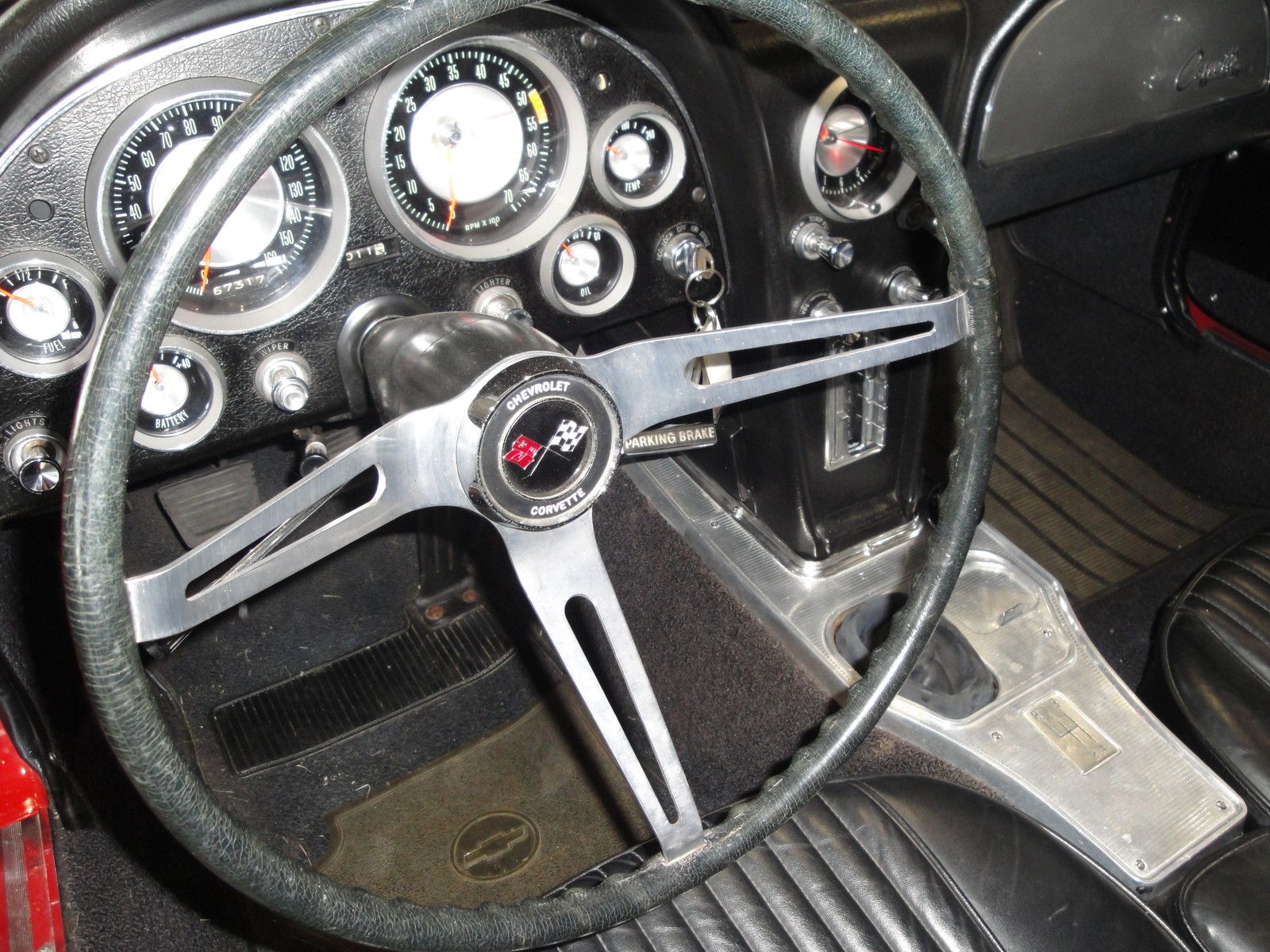 Tablero del Corvette Sting Ray 1963 con instrumental original y volante de tres rayos